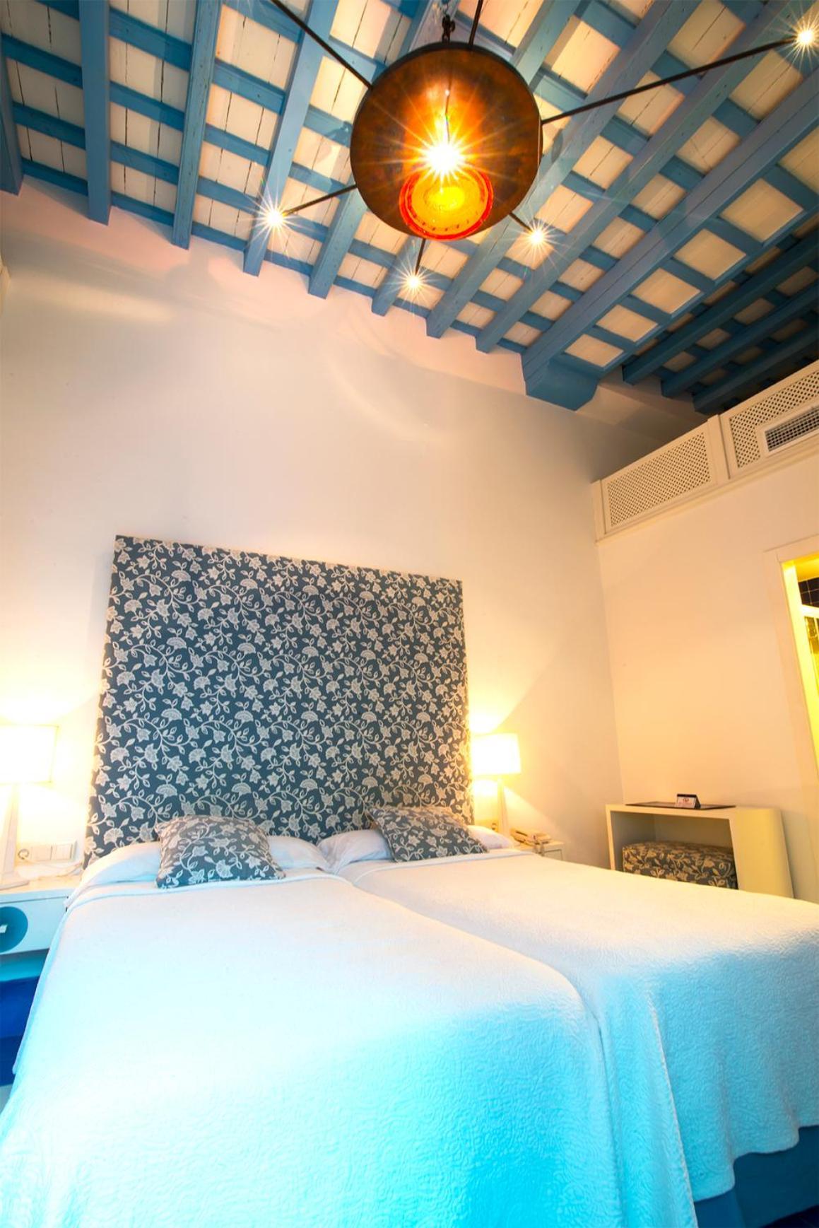 Hostal Casa Alborada โกนิล เด ลาฟรอนเตรา ภายนอก รูปภาพ
