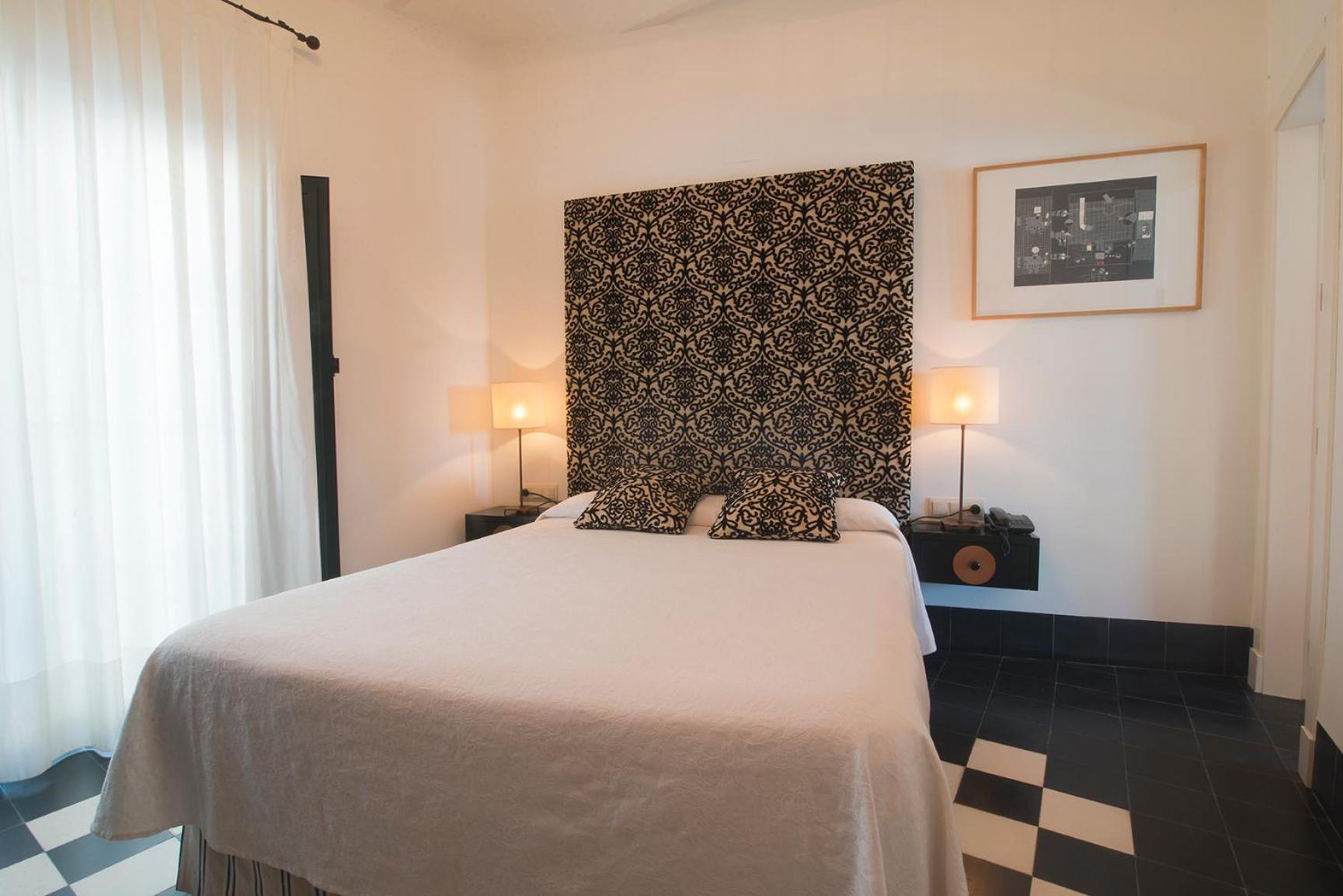Hostal Casa Alborada โกนิล เด ลาฟรอนเตรา ภายนอก รูปภาพ