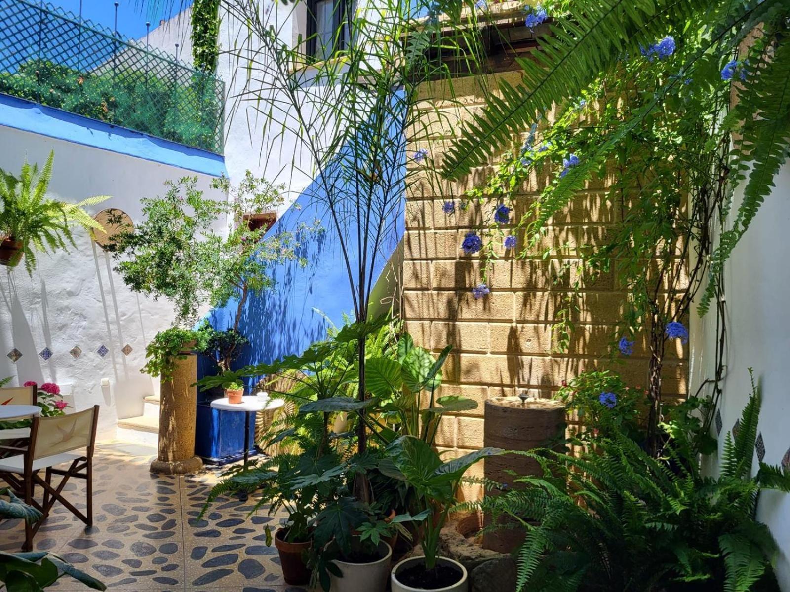 Hostal Casa Alborada โกนิล เด ลาฟรอนเตรา ภายนอก รูปภาพ