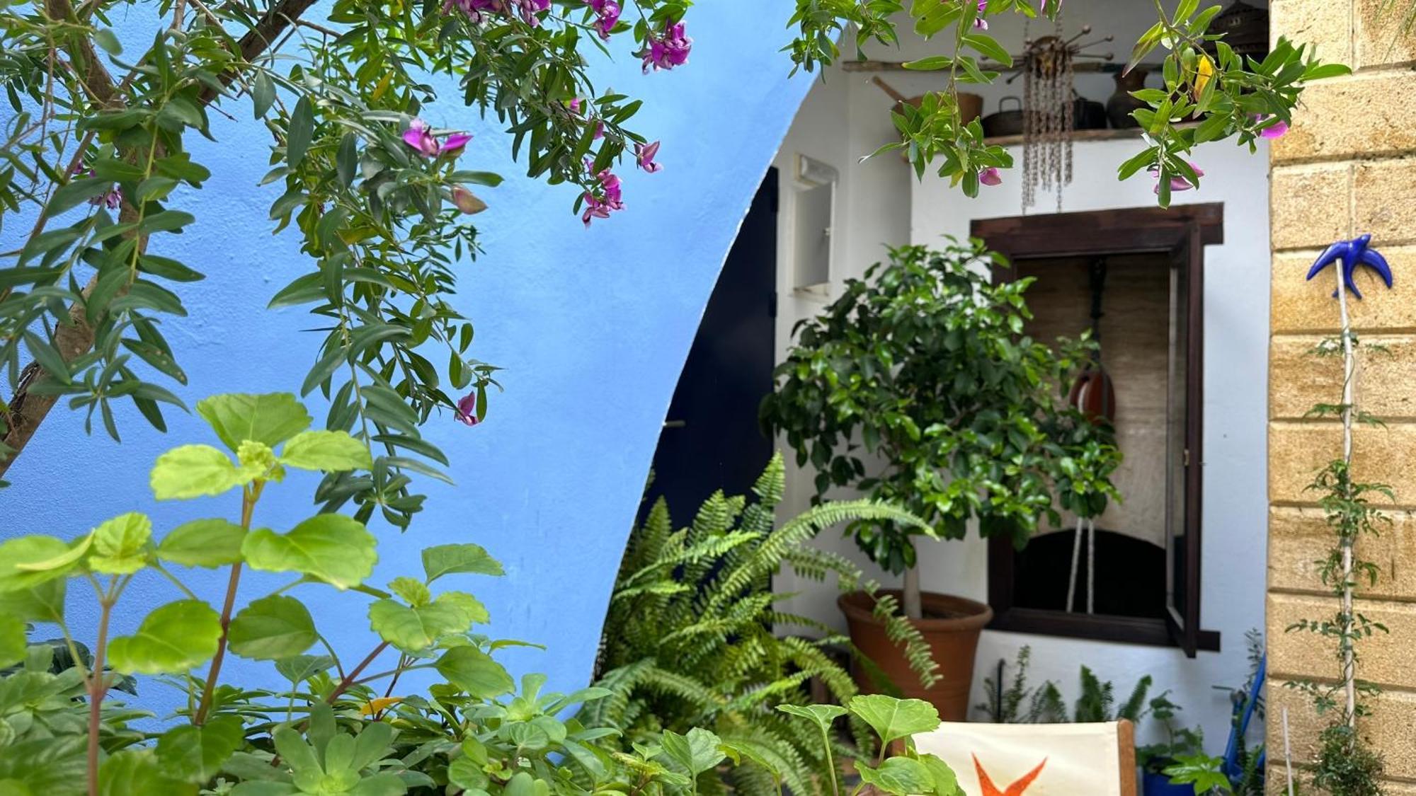 Hostal Casa Alborada โกนิล เด ลาฟรอนเตรา ภายนอก รูปภาพ