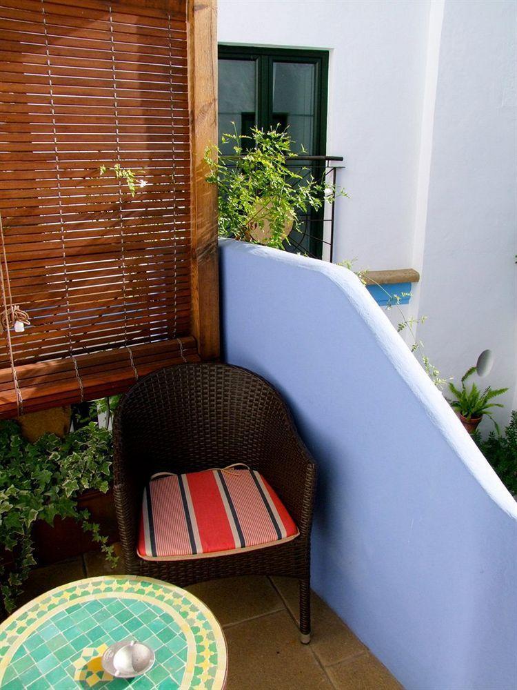 Hostal Casa Alborada โกนิล เด ลาฟรอนเตรา ภายนอก รูปภาพ