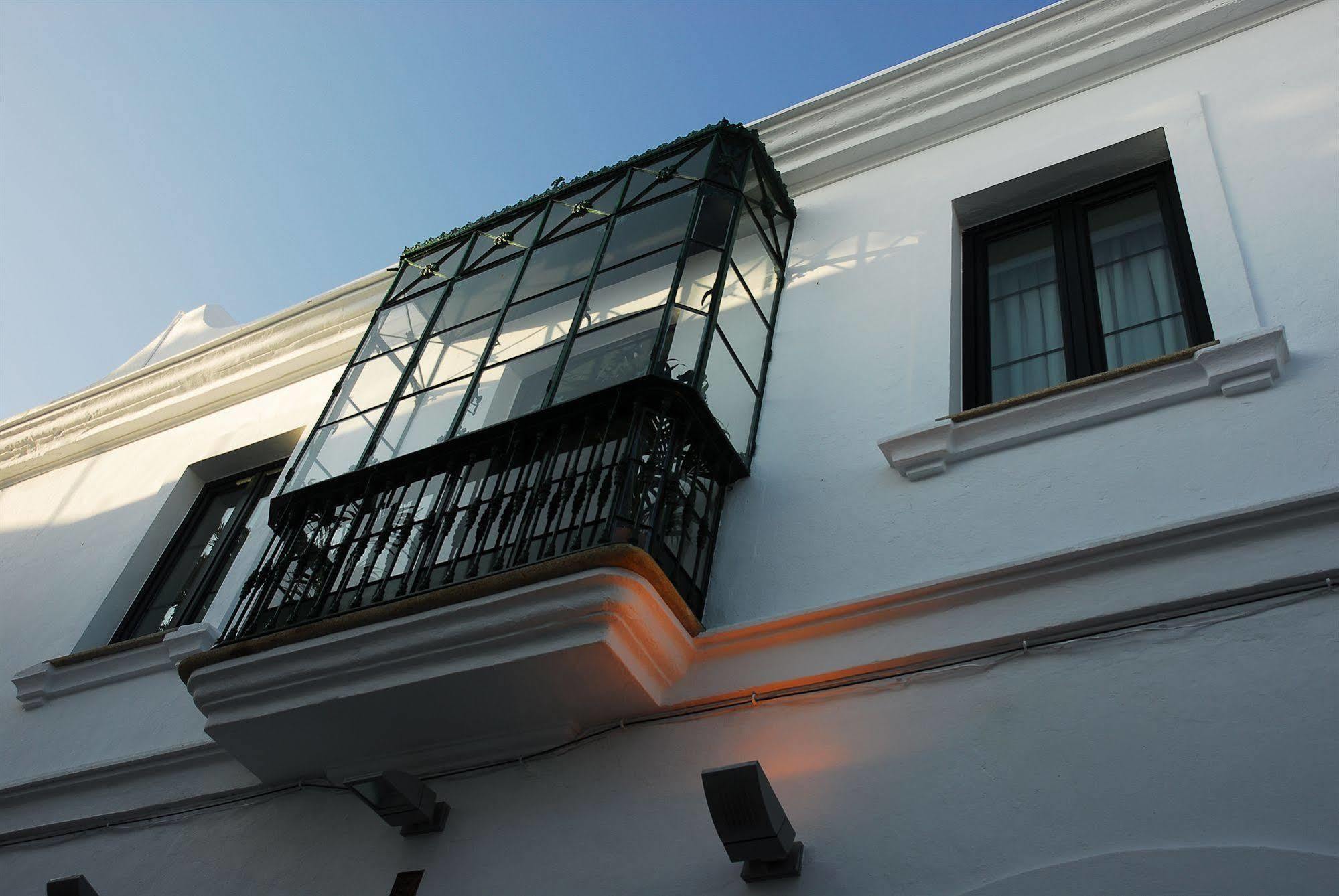 Hostal Casa Alborada โกนิล เด ลาฟรอนเตรา ภายนอก รูปภาพ
